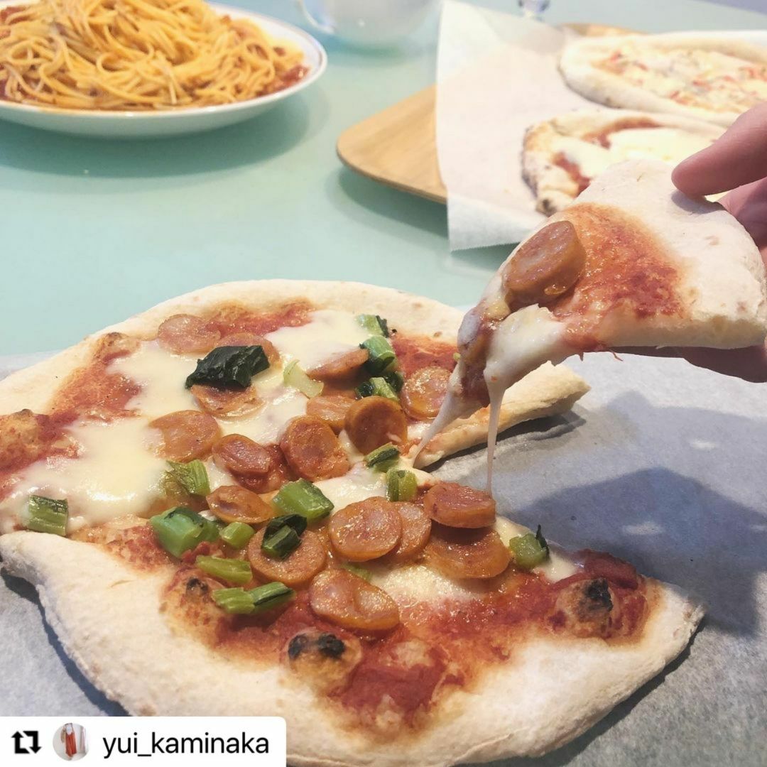 野沢菜とチョリソーのピッツァ@yui_kaminaka